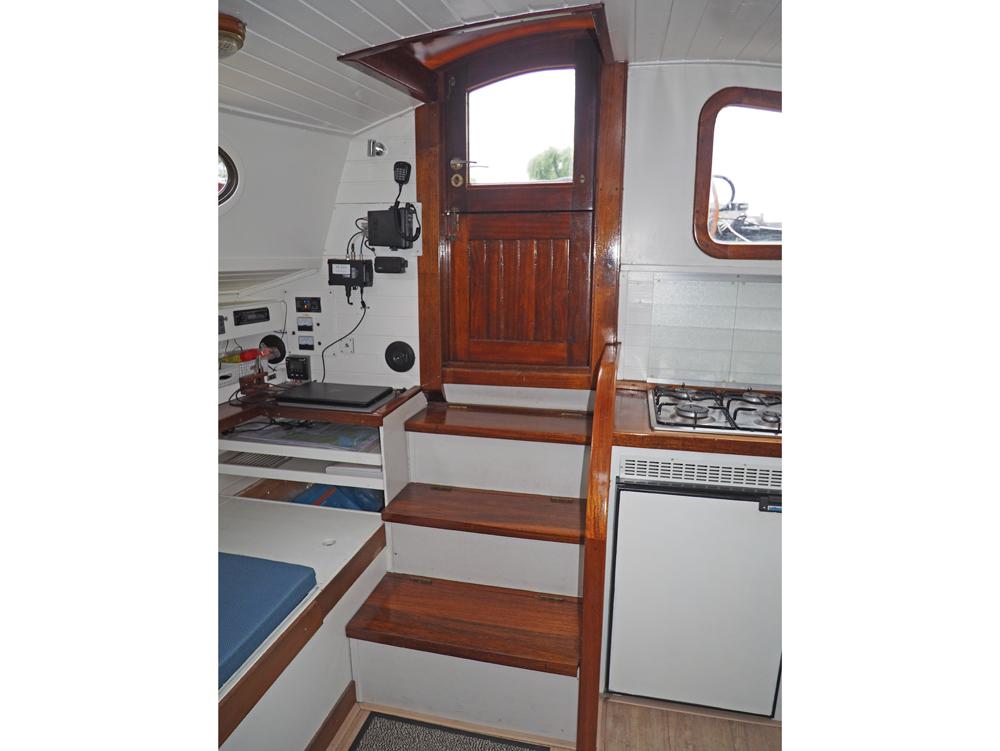 Saloon, Accommodation